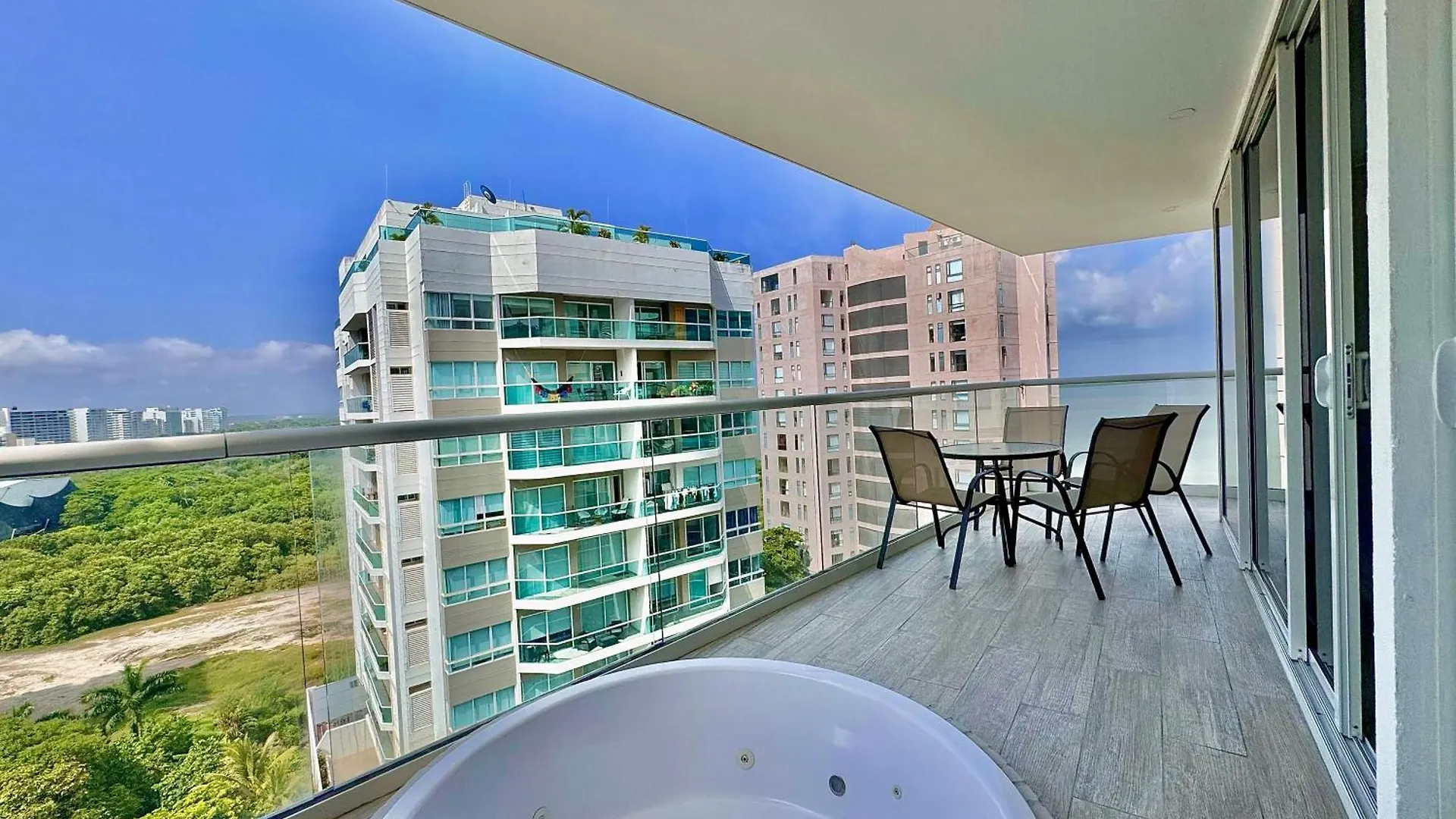 Dominique 1101 - Espectacular Apto Con Jacuzzi Cartagena